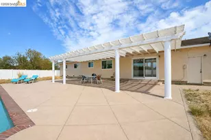 3199 Crismore Dr, Oakley, CA 94561 - Photo 30