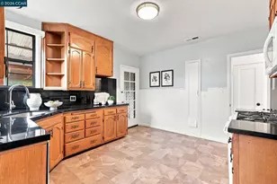 161 Viewmont Ave, Vallejo, CA 94590 - Photo 10