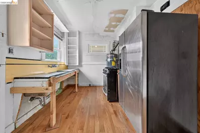 1645 9th, Berkeley, CA 94710 - Photo 10