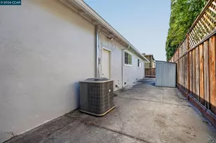 1883 Lynwood Dr, Concord, CA 94519 - Photo 48
