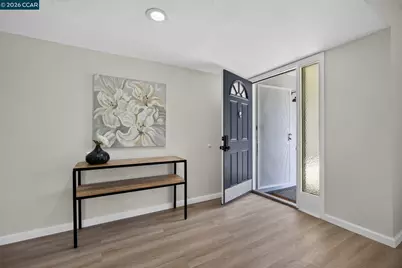1883 Lynwood Dr, Concord, CA 94519 - Photo 10