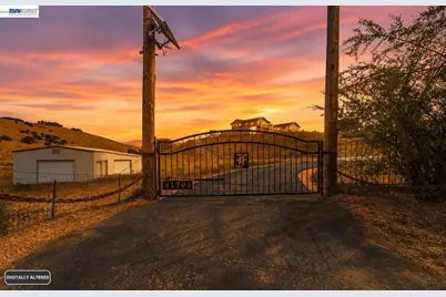 41794 Vargas Rd, Fremont, CA 94539 - Photo 2