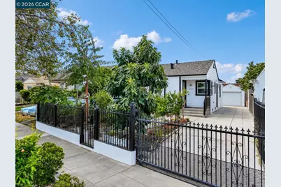 1637 100th Ave, Oakland, CA 94603 - Photo 2