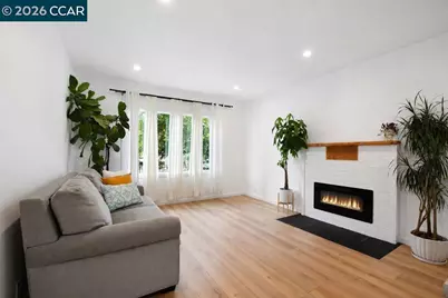 1637 100th Ave, Oakland, CA 94603 - Photo 8