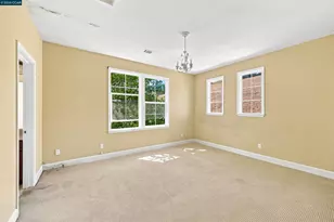 5193 Crystyl Ranch Dr, Concord, CA 94521 - Photo 26
