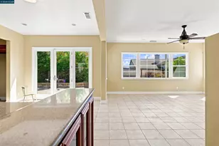 5193 Crystyl Ranch Dr, Concord, CA 94521 - Photo 16