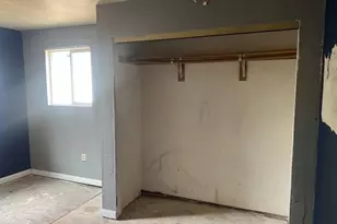 6225 Tevis St, Oakland, CA 94621 - Photo 10