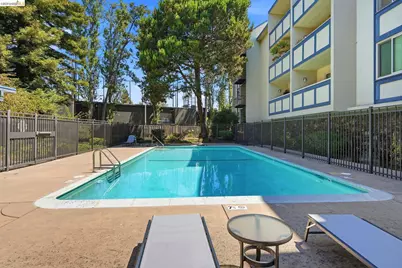 955 Shorepoint Court #208, Alameda, CA 94501 - Photo 32