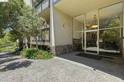 955 Shorepoint Court #208, Alameda, CA 94501 - Photo 24