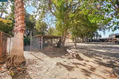 2812 Cowell, Concord, CA 94518 - Photo 16