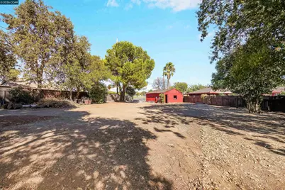 2812 Cowell, Concord, CA 94518 - Photo 14