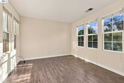 565 Presidio Pl, Tracy, CA 95377 - Photo 6