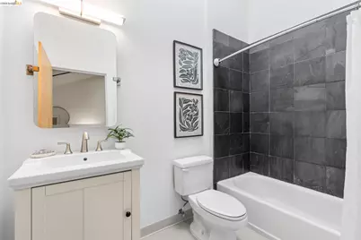2875 Glascock #209, Oakland, CA 94601 - Photo 20