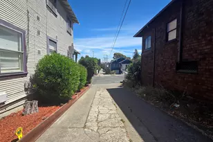 817 Alameda St, Vallejo, CA 94590 - Photo 2