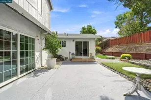 2279 St George Dr, Concord, CA 94520 - Photo 42