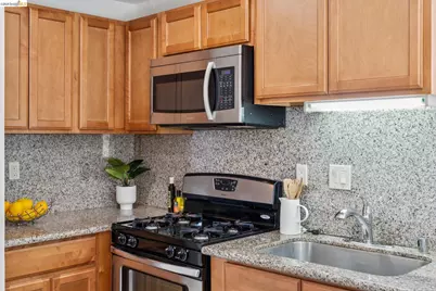 99 Austin Ave, Hayward, CA 94544 - Photo 22
