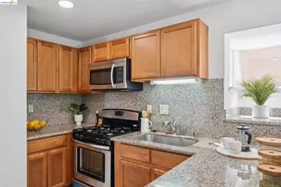 99 Austin Ave, Hayward, CA 94544 - Photo 20