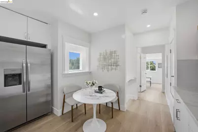 4207 Carrington St, Oakland, CA 94601 - Photo 24