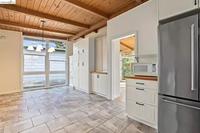 4528 Mattis Ct, Oakland, CA 94619 - Photo 10