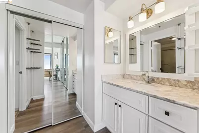 6363 Christie Ave #2307, Emeryville, CA 94608 - Photo 22