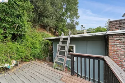 6151 Valley View Rd, Oakland, CA 94611 - Photo 34