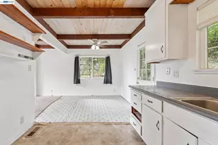 6151 Valley View Rd, Oakland, CA 94611 - Photo 20
