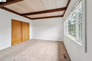 6151 Valley View Rd, Oakland, CA 94611 - Photo 22