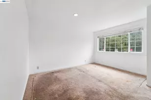 6151 Valley View Rd, Oakland, CA 94611 - Photo 28