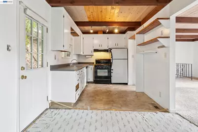 6151 Valley View Rd, Oakland, CA 94611 - Photo 18