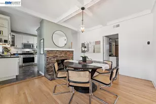 364 Lester Ave, Oakland, CA 94606 - Photo 8