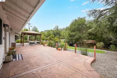 9338 Crow Canyon Rd, Castro Valley, CA 94552 - Photo 58