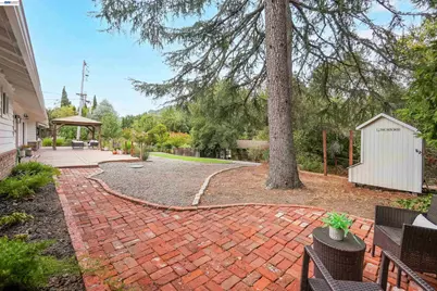 9338 Crow Canyon Rd, Castro Valley, CA 94552 - Photo 8