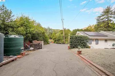 9338 Crow Canyon Rd, Castro Valley, CA 94552 - Photo 42