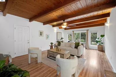 9338 Crow Canyon Rd, Castro Valley, CA 94552 - Photo 24