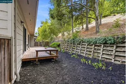 900 Augusta Dr, Moraga, CA 94556 - Photo 48
