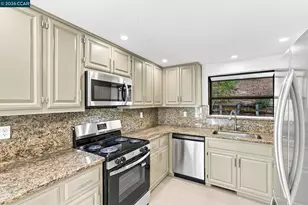 900 Augusta Dr, Moraga, CA 94556 - Photo 16