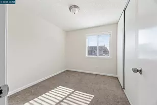 1012 Humphrey Dr, Suisun City, CA 94585 - Photo 26