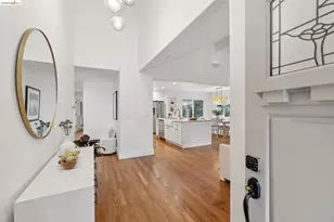 626 Caldwell Rd, Oakland, CA 94611 - Photo 4
