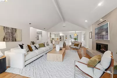 626 Caldwell Rd, Oakland, CA 94611 - Photo 10