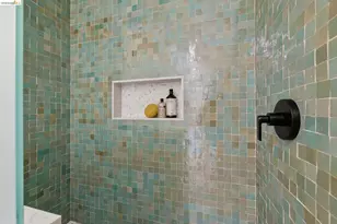 626 Caldwell Rd, Oakland, CA 94611 - Photo 42