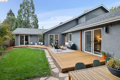 626 Caldwell Rd, Oakland, CA 94611 - Photo 24