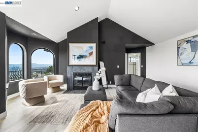 13331 Campus Dr, Oakland, CA 94619 - Photo 56