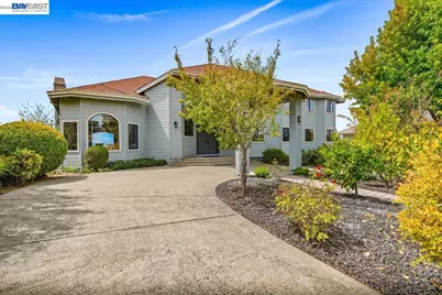 13331 Campus Dr, Oakland, CA 94619 - Photo 86