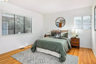 1269 Hopkins St, Berkeley, CA 94702 - Photo 16