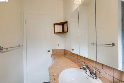 1265 Hopkins St, Berkeley, CA 94702 - Photo 22