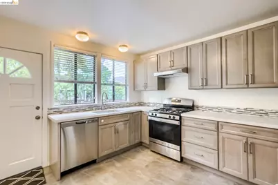 1265 Hopkins St, Berkeley, CA 94702 - Photo 10