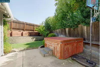 1628 Kingsly Drive, Pittsburg, CA 94565 - Photo 32
