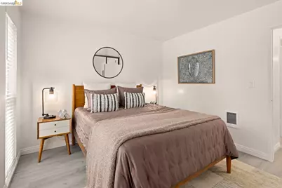 385 Jayne Ave #109, Oakland, CA 94610 - Photo 16