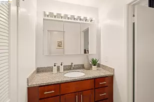 385 Jayne Ave, Oakland, CA 94610 - Photo 12