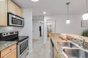 6400 Christie Ave, Emeryville, CA 94608 - Photo 4